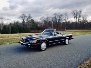 Mercedes-Benz 560 SL 1986 года  (NA)